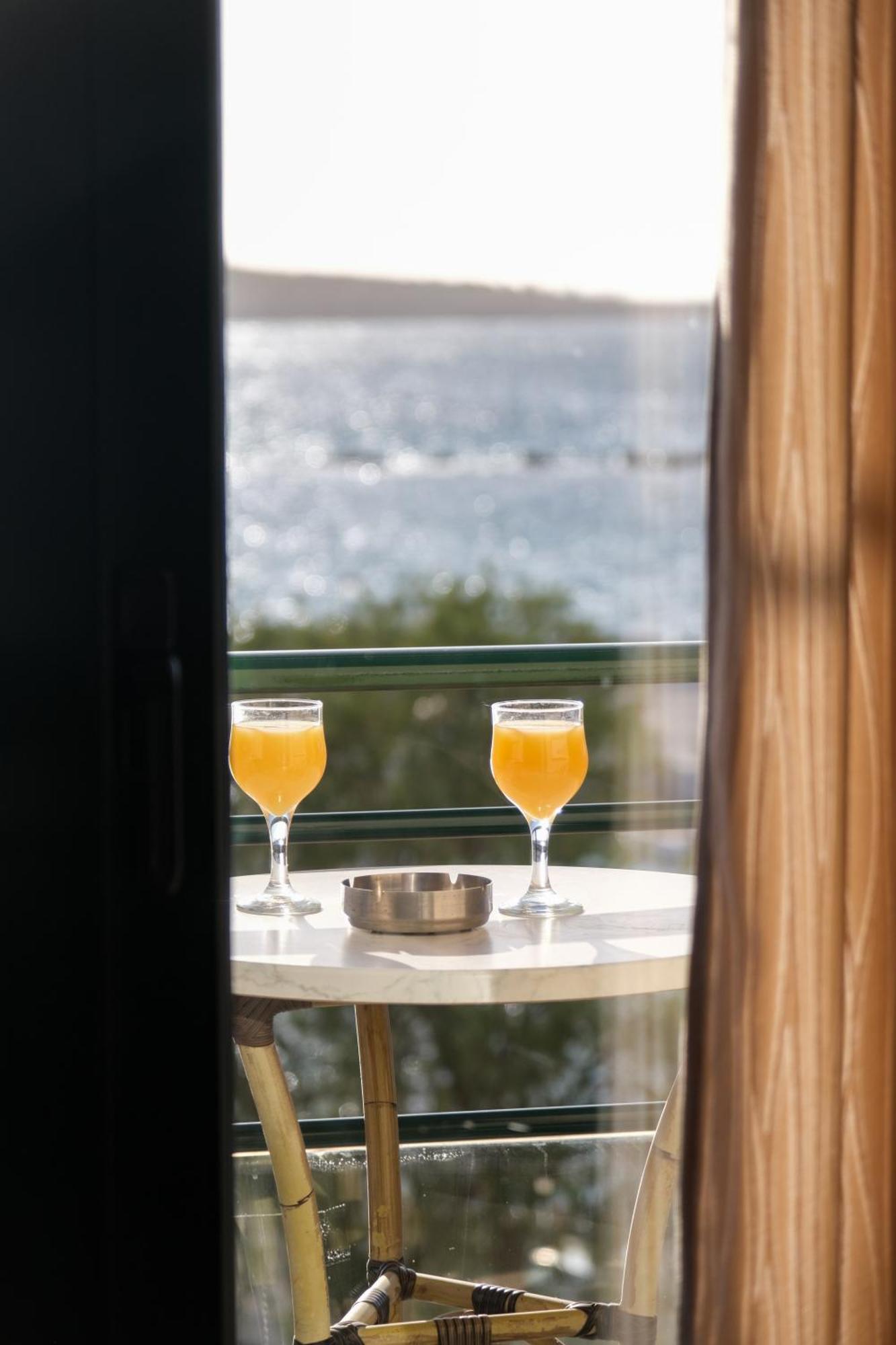 Arocaria Apartments Chania  Exteriör bild